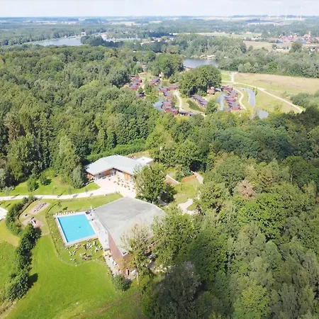 Сasa de vacaciones Stylish Retreat With Sauna *