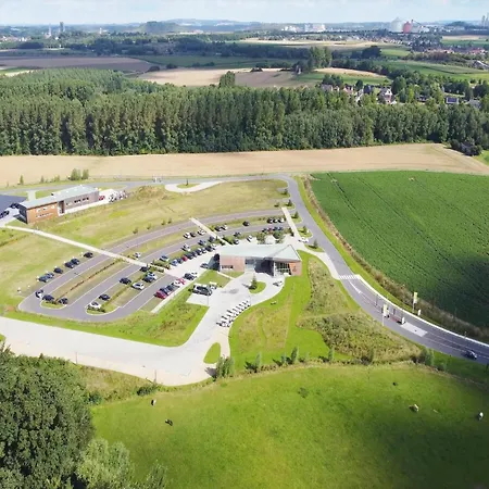 Stylish Retreat With Sauna Сasa de vacaciones *