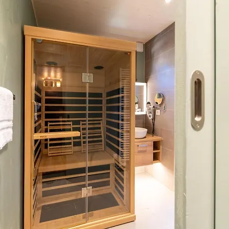 بيت للعطل Stylish Retreat With Sauna Antoing