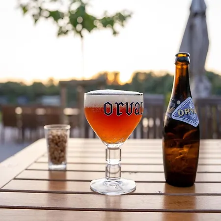 Сasa de vacaciones Stylish Retreat With Sauna