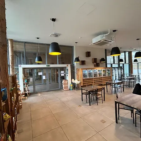 بيت للعطل Stylish Retreat With Sauna *