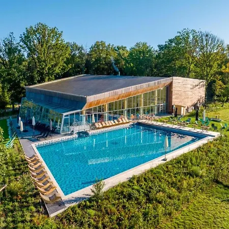 بيت للعطل Stylish Retreat With Sauna *