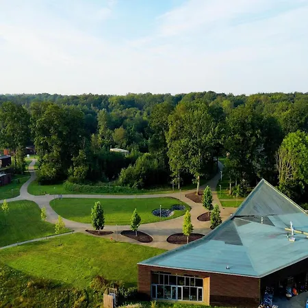 بيت للعطل Stylish Retreat With Sauna